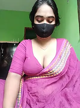 Snapshot of Kotha_-Moni chatting on 12/20/24, 01:47 Kotha -Moni online show from 12/20/24, 01:47