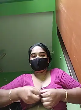 Snapshot of Kotha_-Moni chatting on 12/25/24, 05:37 Kotha -Moni online show from 12/25/24, 05:37