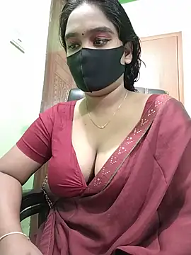 Snapshot of Kotha_-Moni chatting on 12/31/24, 12:57 Kotha -Moni online show from 12/31/24, 12:57