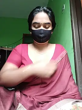 Snapshot of Kotha_-Moni chatting on 01/01/25, 01:58 Kotha -Moni online show from 01/01/25, 01:58