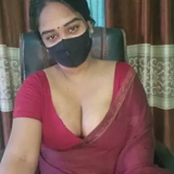 Snapshot of Kotha_-Moni chatting on 11/14/25, 01:15 Kotha -Moni online show from 11/14/25, 01:15