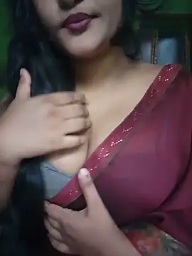 Snapshot of Kotha_-Moni chatting on 05/18/26, 01:13 Kotha -Moni online show from 05/18/26, 01:13