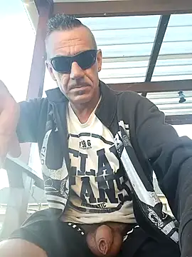 Snapshot of Bbboy42 chatting on 01/14/25, 04:04 Bbboy42 online show from 01/14/25, 04:04