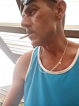 Snapshot of Bbboy42 chatting on 01/21/25, 09:03 Bbboy42 online show from 01/21/25, 09:03