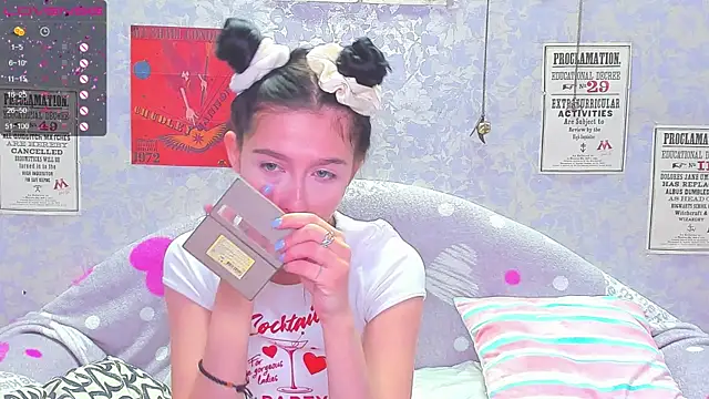 Vanessa Florence online show from 12/08/24, 01:24