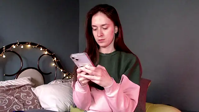 wow  kelly online show from 04/17/26, 03:04