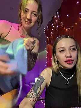 Dooubletroublee online show from 03/22/25, 02:59