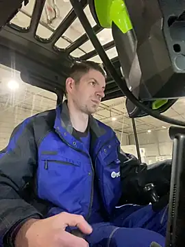 Ricoleckt online show from 02/18/25, 02:16