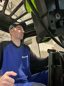 Ricoleckt online show from 11/03/25, 02:51