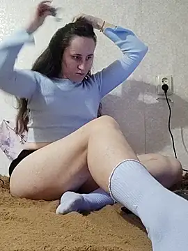 emeli moon online show from 11/06/25, 06:20