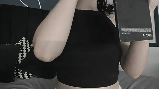 Adeelinee online show from 01/15/25, 07:44