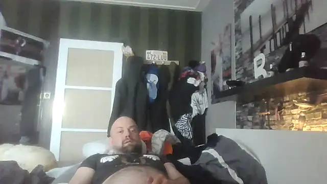 Prehistorixxx2686 online show from 04/22/26, 08:28