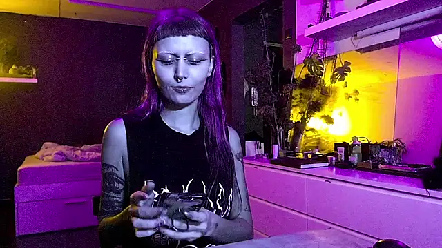 Snapshot of god_x_girl chatting on 02/05/25, 08:57 god x girl online show from 02/05/25, 08:57