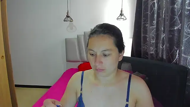 samantha  wilson online show from 10/30/25, 01:56