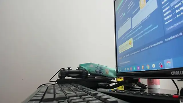 samantha  wilson online show from 12/22/25, 03:09