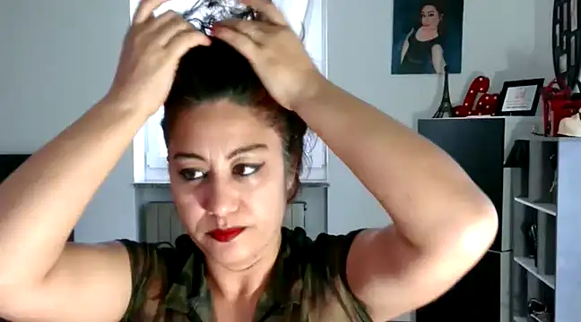 danasantoreal online show from 12/04/24, 03:21