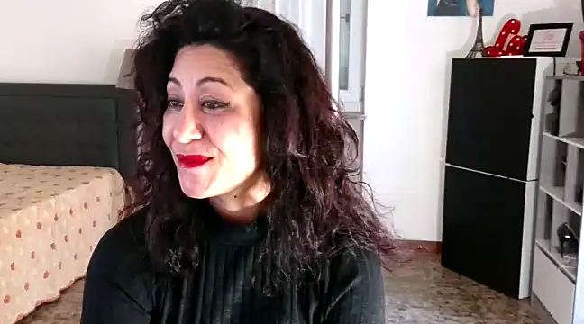 danasantoreal online show from 12/27/24, 03:04