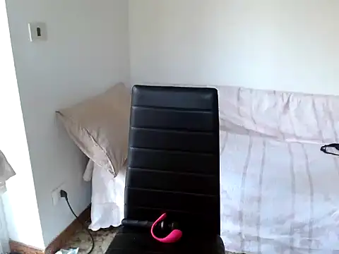 danasantoreal online show from 10/11/25, 06:45