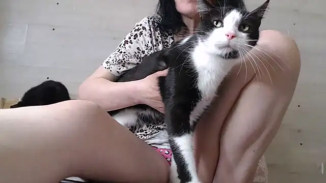 CRISTIINA37 online show from 04/12/26, 11:59