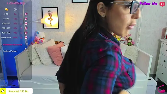 LindsayDeee online show from 11/14/25, 07:18