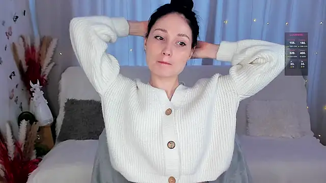 Snapshot of LisaMooore chatting on 02/25/25, 10:37 LisaMooore online show from 02/25/25, 10:37