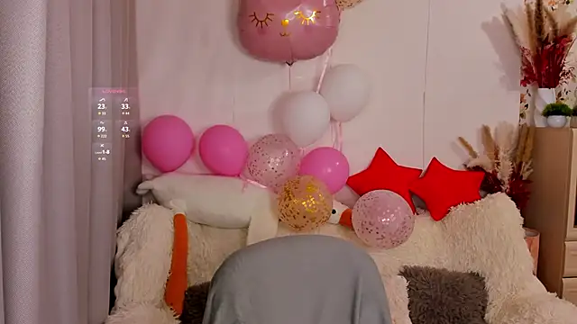 LisaMooore online show from 04/19/26, 06:10