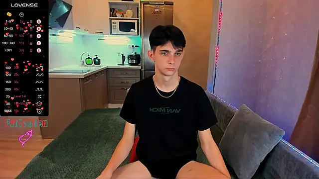 Aaron Boom online show from 09/28/25, 07:08