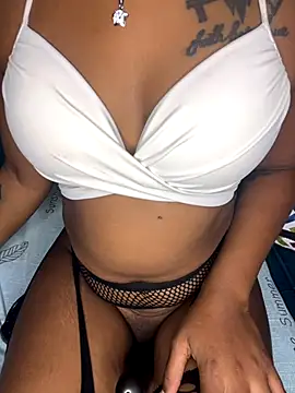 kishah1 online show from 10/27/25, 07:23