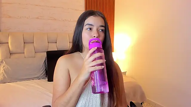 SophiaWylde online show from 02/05/25, 09:46