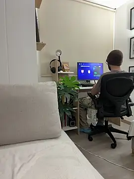 Rae Lil White online show from 04/09/26, 12:43