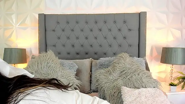 sarah salis  online show from 01/29/25, 11:46