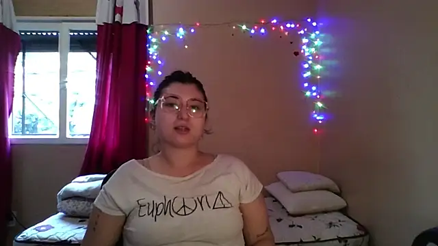 Snapshot of imsohornydacom chatting on 04/16/26, 04:19 imsohornydacom online show from 04/16/26, 04:19