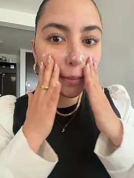 sukhakunis1 online show from 03/12/26, 04:46