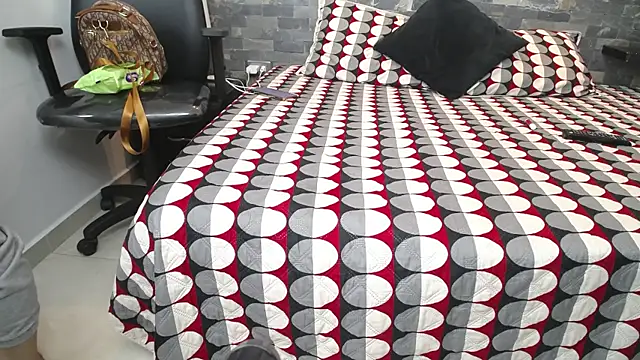 dayadubey  online show from 10/13/25, 10:04