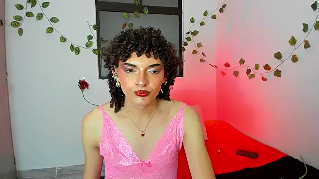 Snapshot of lucianromero chatting on 03/09/25, 04:49 lucianromero online show from 03/09/25, 04:49
