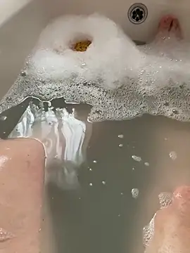 Snapshot of Russell1508 chatting on 03/03/26, 04:24 Russell1508 online show from 03/03/26, 04:24