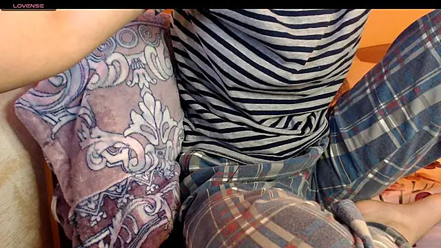 Snapshot of Perversdemlni chatting on 02/21/25, 09:22 Perversdemlni online show from 02/21/25, 09:22