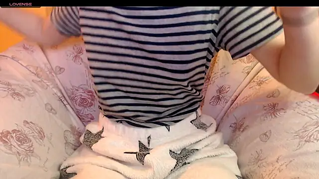 Snapshot of Perversdemlni chatting on 03/20/25, 06:53 Perversdemlni online show from 03/20/25, 06:53