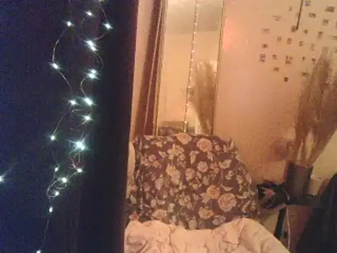 Snapshot of DaddyQuimHot chatting on 02/06/25, 03:59 DaddyQuimHot online show from 02/06/25, 03:59