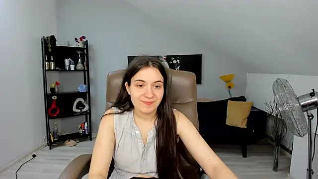 Snapshot of MelissaWiliam chatting on 12/17/24, 03:06 MelissaWiliam online show from 12/17/24, 03:06