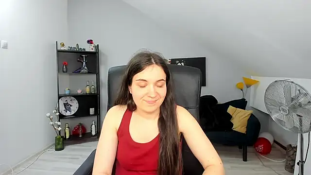 Snapshot of MelissaWiliam chatting on 03/18/25, 03:31 MelissaWiliam online show from 03/18/25, 03:31