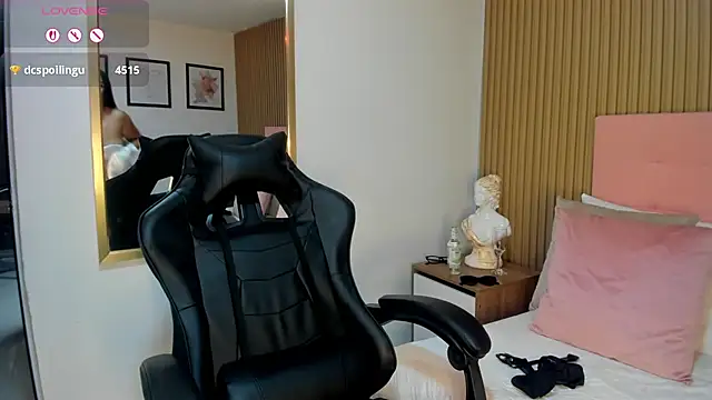 Snapshot of Dakota_diaz_ chatting on 03/13/25, 08:32 Dakota diaz online show from 03/13/25, 08:32