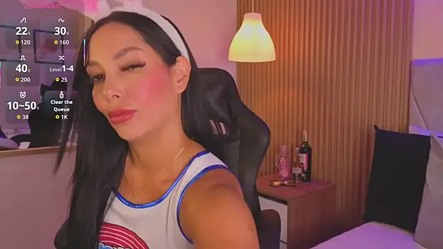 Snapshot of Dakota_diaz_ chatting on 10/29/25, 08:43 Dakota diaz online show from 10/29/25, 08:43