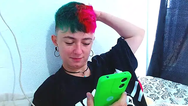 tomboyblue online show from 02/23/25, 04:02