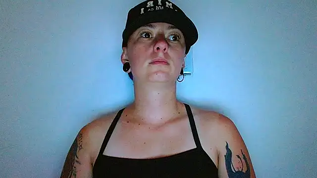 tomboyblue online show from 04/24/26, 06:54