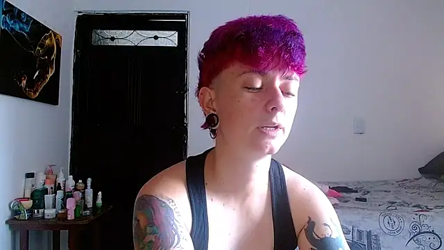 tomboyblue online show from 05/14/26, 07:42