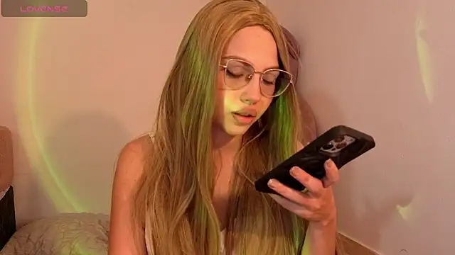 Ary1  online show from 11/19/25, 10:10