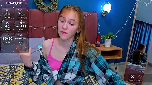 Snapshot of VanillaKelly chatting on 12/24/24, 07:49 VanillaKelly online show from 12/24/24, 07:49