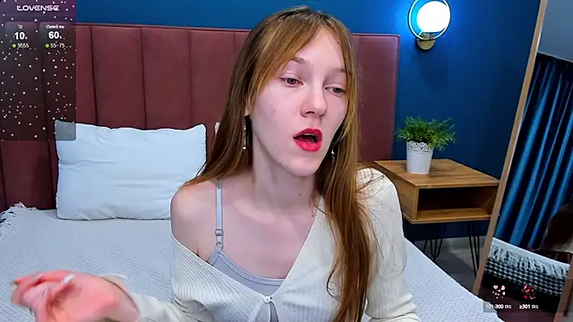 Snapshot of VanillaKelly chatting on 02/26/25, 12:16 VanillaKelly online show from 02/26/25, 12:16