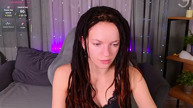 Snapshot of CoreyJane chatting on 05/17/26, 05:05 CoreyJane online show from 05/17/26, 05:05